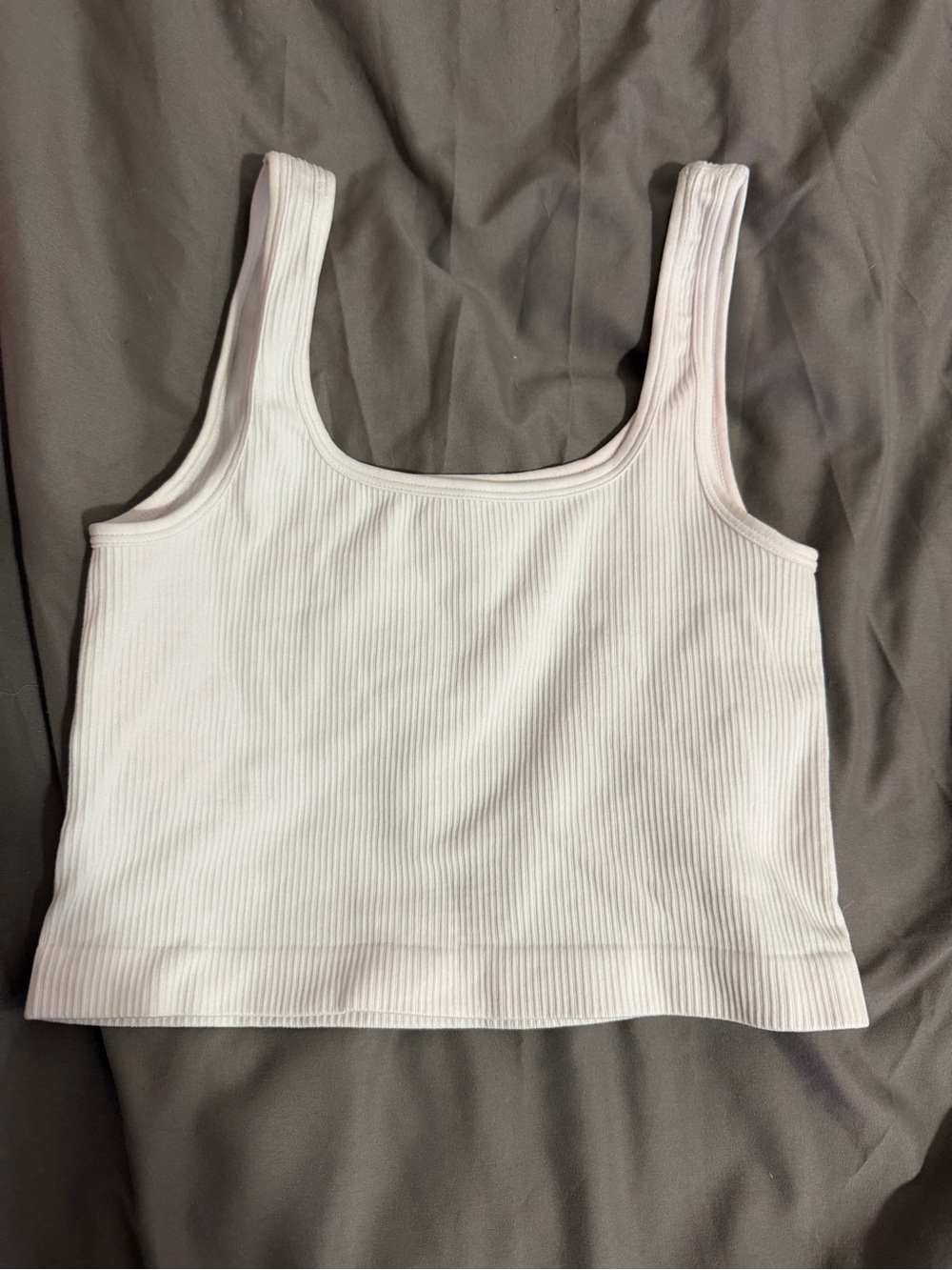 Amazon White Ribbed Crop Tank Top - Picture 2 of 3